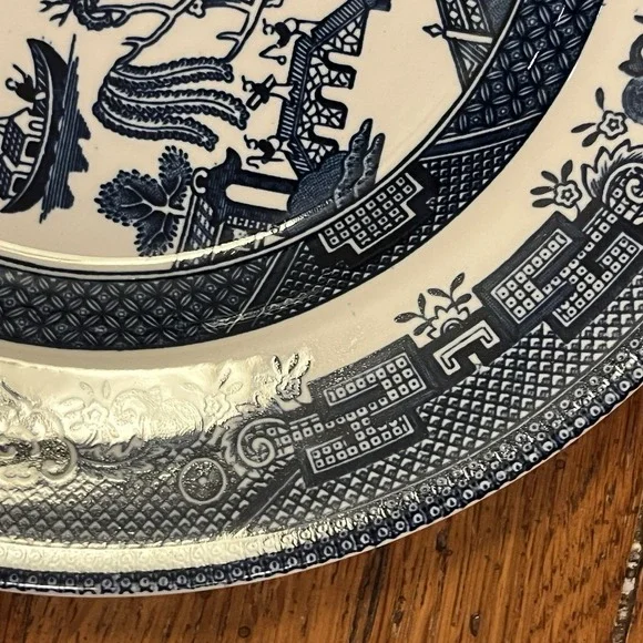 Churchill Blue Willow Plates 7.5